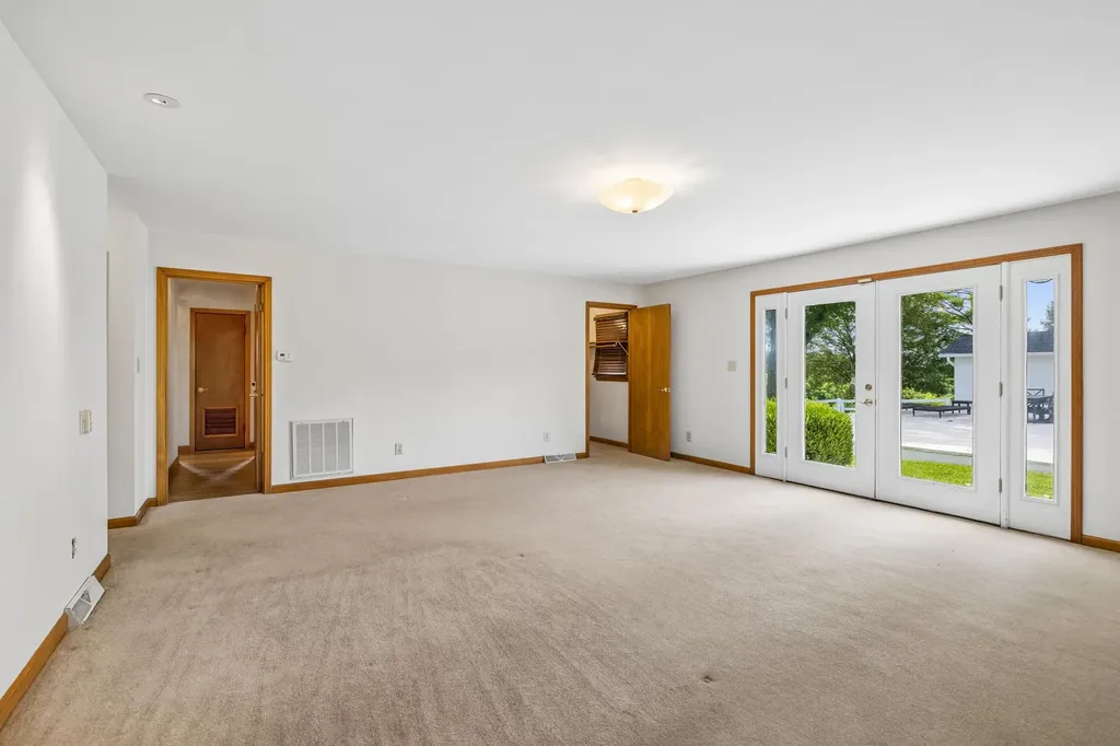 1731 Nashville Highway Columbia TN 38401