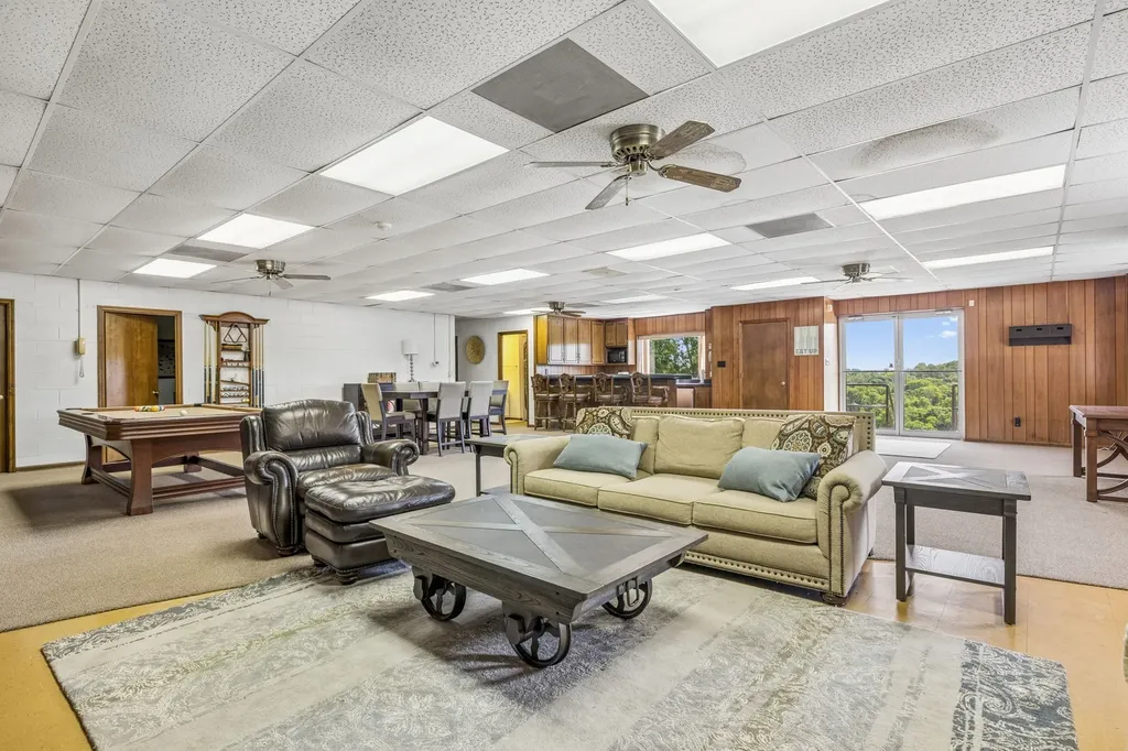 1731 Nashville Highway Columbia TN 38401