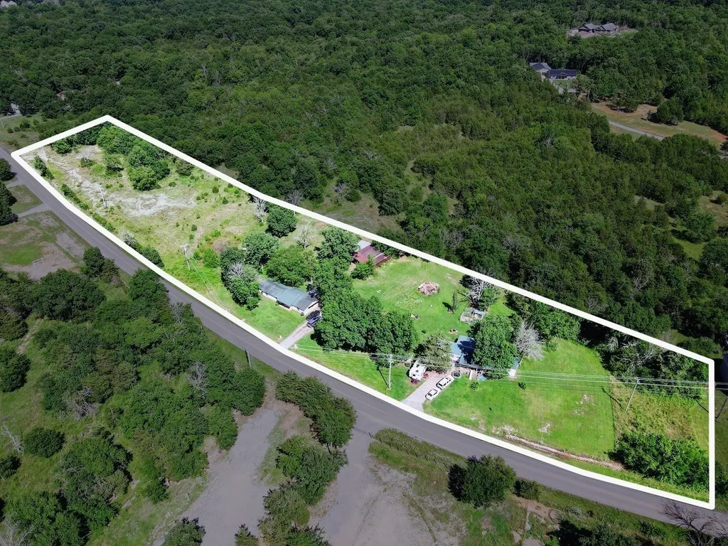 2399 Murray Kittrell Road Readyville TN 37149