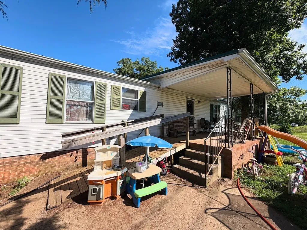 2399 Murray Kittrell Road Readyville TN 37149