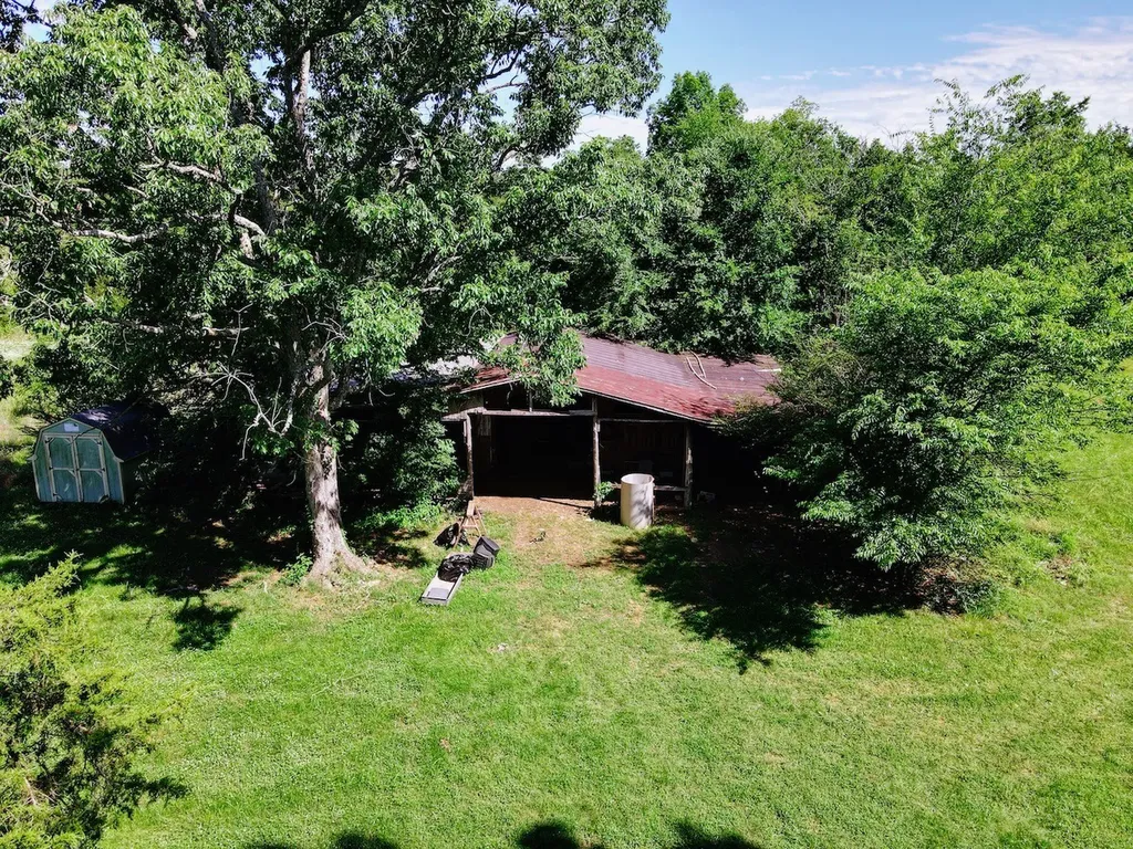 2399 Murray Kittrell Road Readyville TN 37149