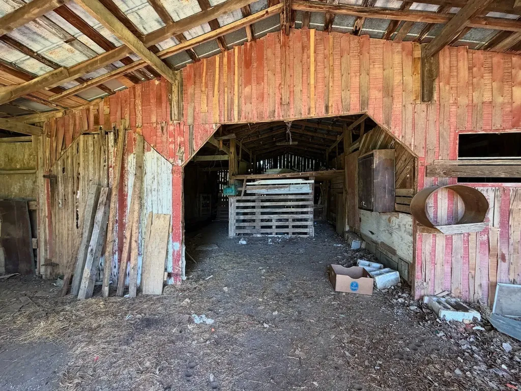 2399 Murray Kittrell Road Readyville TN 37149