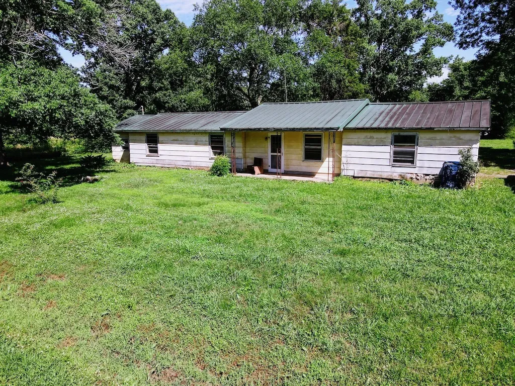 2399 Murray Kittrell Road Readyville TN 37149