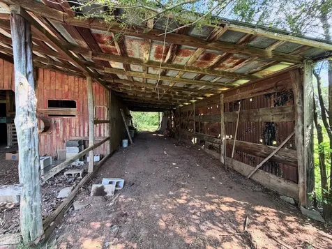 2399 Murray Kittrell Road Readyville TN 37149