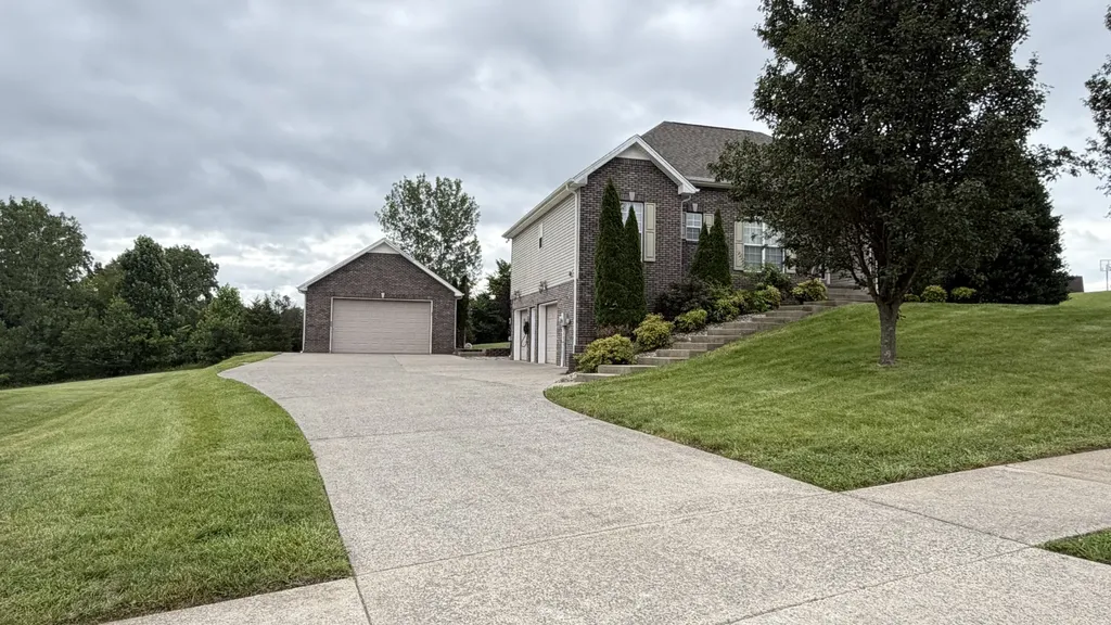 266 Glenda Court Pleasant View TN 37146