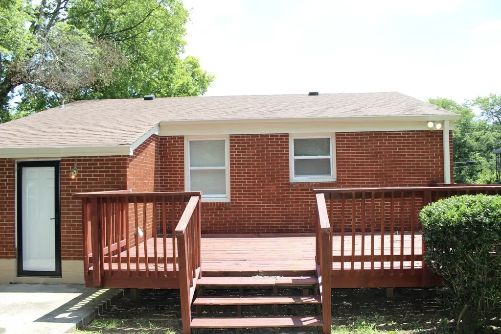 2231 11th Ave, N Nashville TN 37208
