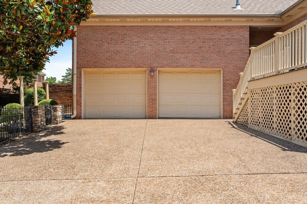 111 Carriage Way Hendersonville TN 37075