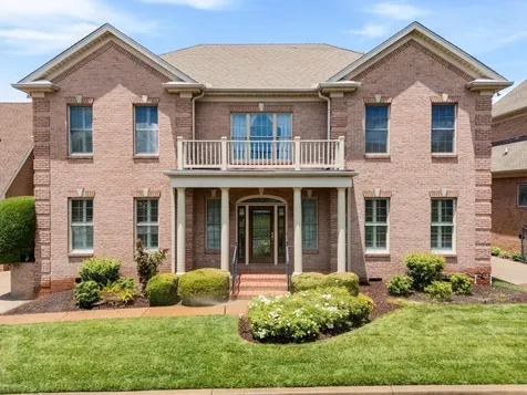 111 Carriage Way Hendersonville TN 37075