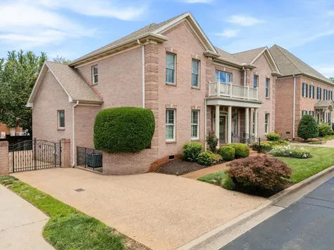 111 Carriage Way Hendersonville TN 37075