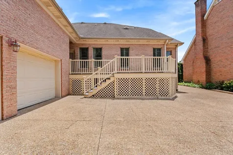 111 Carriage Way Hendersonville TN 37075