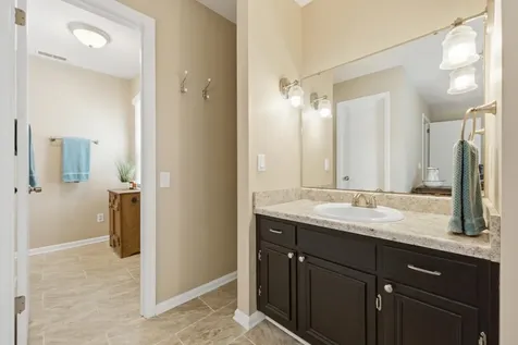 1706 Colonial Way Circle Hixson TN 37343