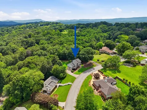 1706 Colonial Way Circle Hixson TN 37343