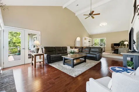 1706 Colonial Way Circle Hixson TN 37343
