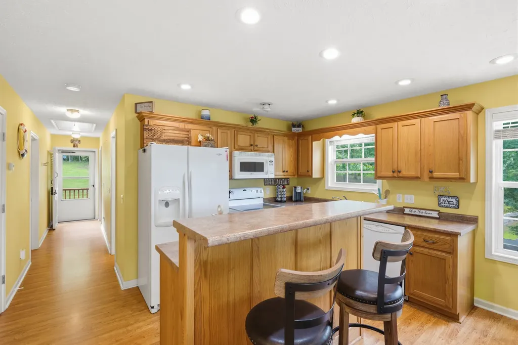 300 Featherfoot Parkway Loop Parsons TN 38363