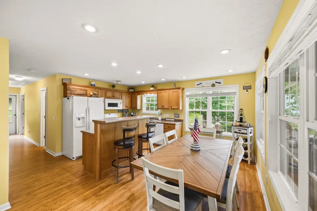 300 Featherfoot Parkway Loop Parsons TN 38363