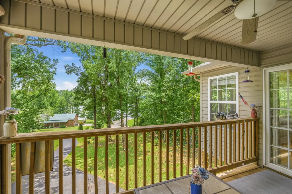 300 Featherfoot Parkway Loop Parsons TN 38363