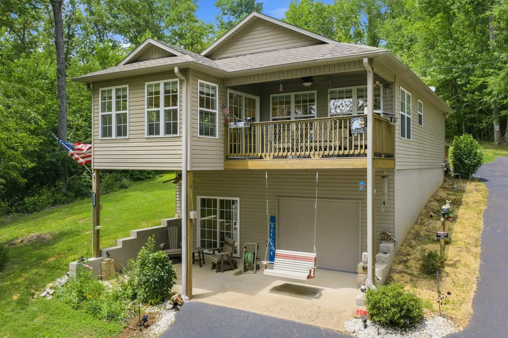 300 Featherfoot Parkway Loop Parsons TN 38363
