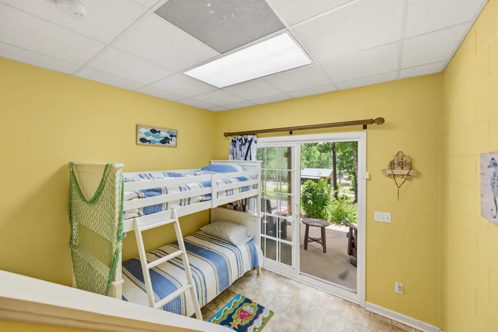 300 Featherfoot Parkway Loop Parsons TN 38363
