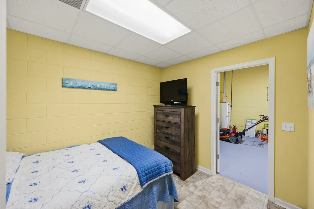 300 Featherfoot Parkway Loop Parsons TN 38363