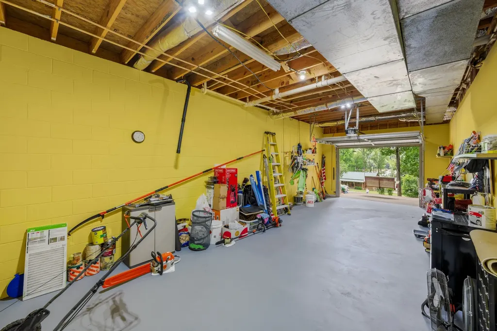 300 Featherfoot Parkway Loop Parsons TN 38363
