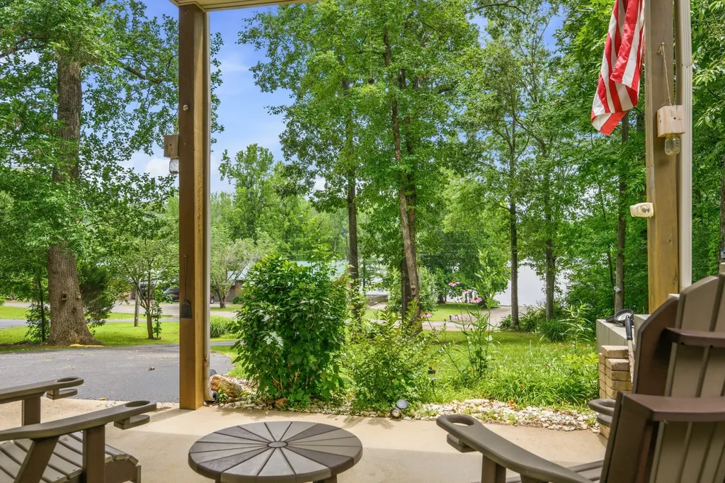 300 Featherfoot Parkway Loop Parsons TN 38363