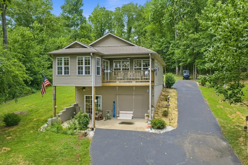 300 Featherfoot Parkway Loop Parsons TN 38363
