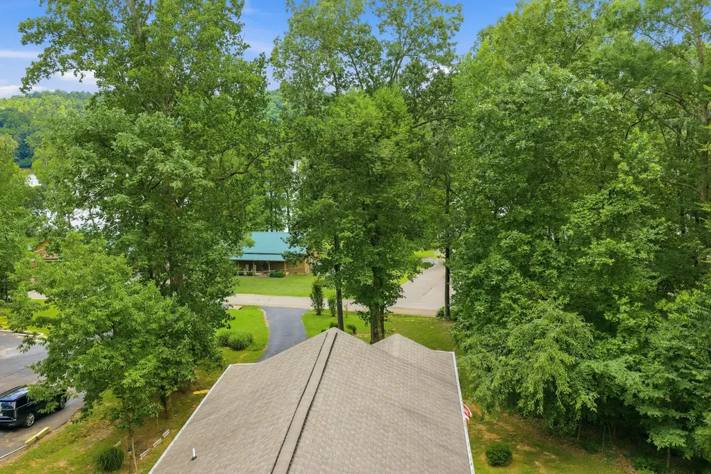 300 Featherfoot Parkway Loop Parsons TN 38363