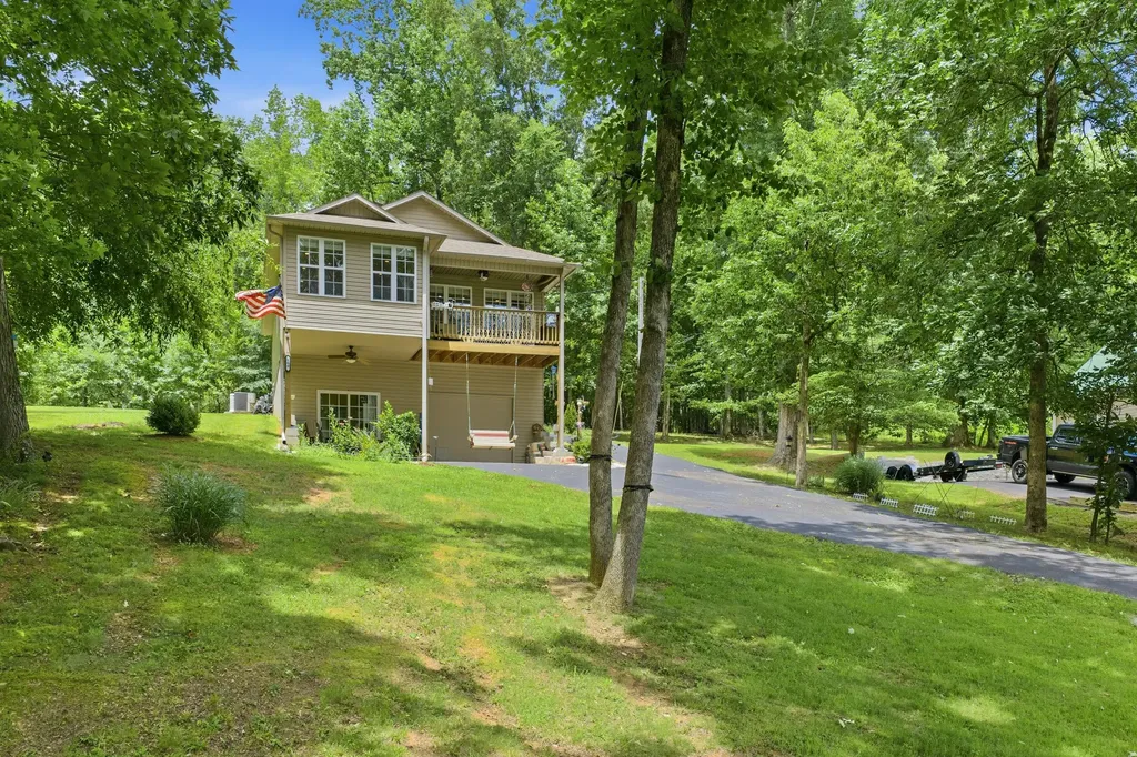 300 Featherfoot Parkway Loop Parsons TN 38363