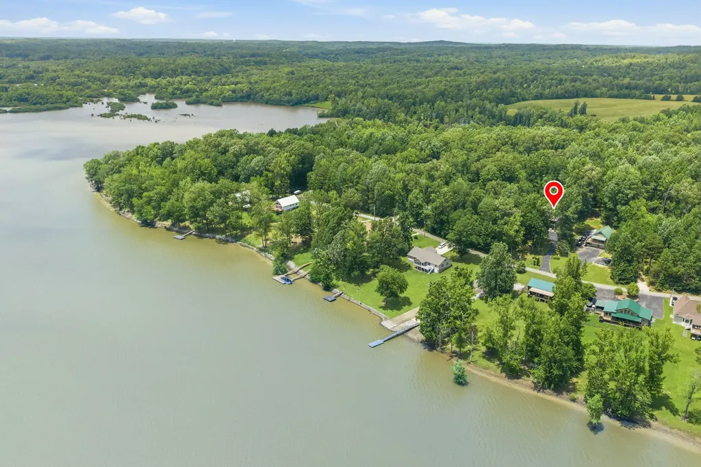 300 Featherfoot Parkway Loop Parsons TN 38363