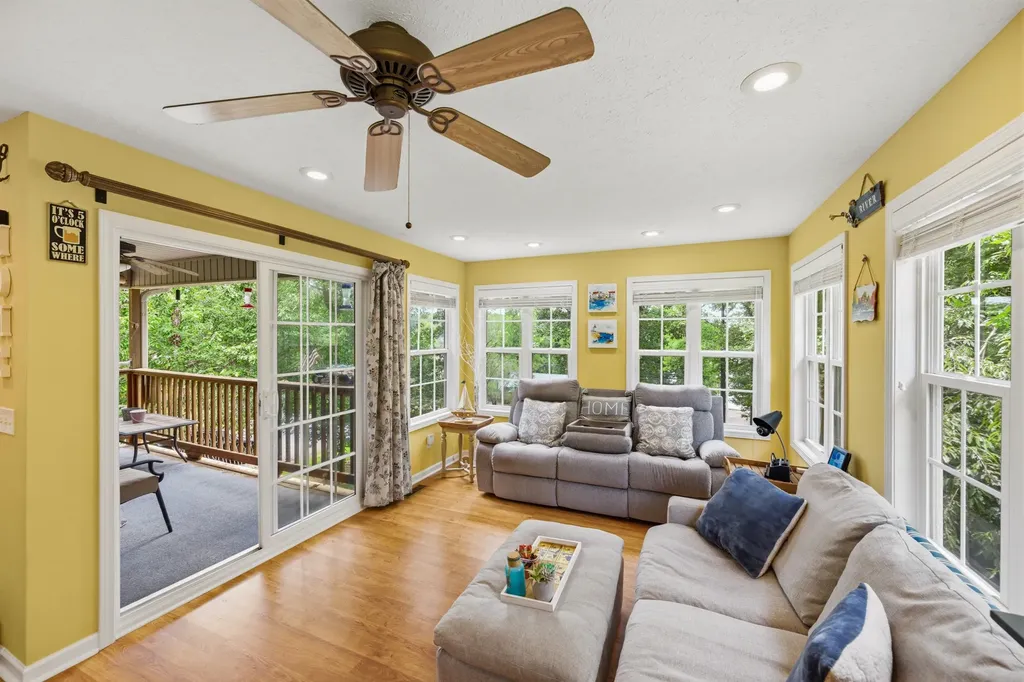 300 Featherfoot Parkway Loop Parsons TN 38363