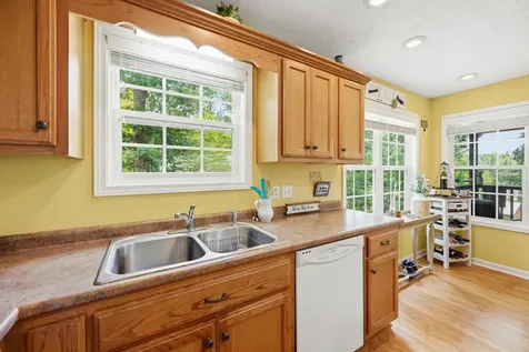 300 Featherfoot Parkway Loop Parsons TN 38363