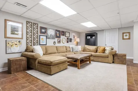3350 Oak Burr Drive Chattanooga TN 37419