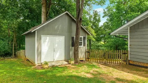 3350 Oak Burr Drive Chattanooga TN 37419