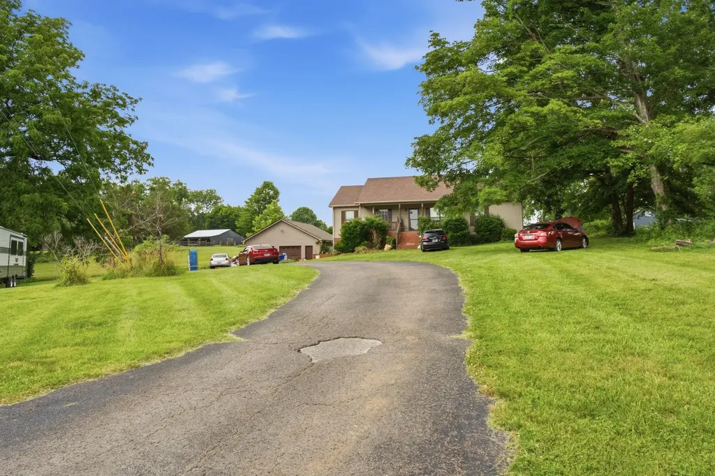 112 Ashley Court White House TN 37188