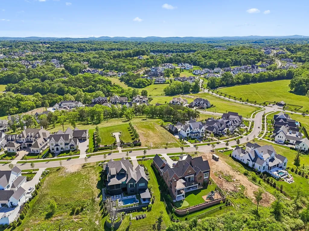 9120 Sawtooth Lane College Grove TN 37046