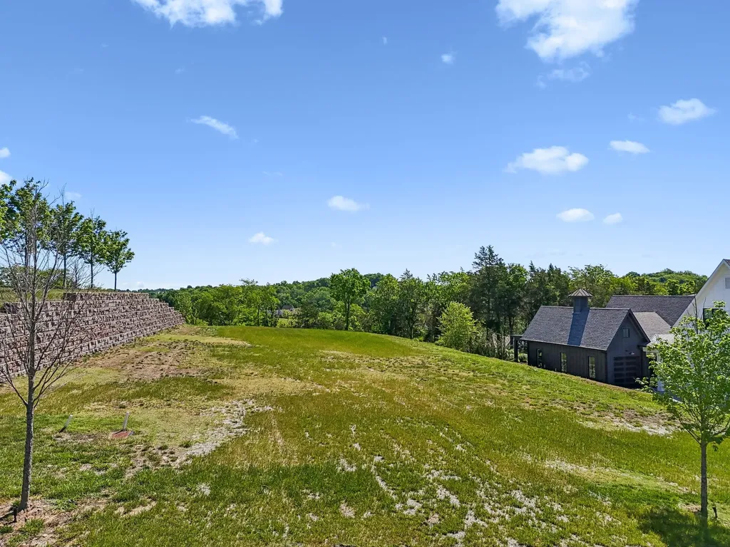 9120 Sawtooth Lane College Grove TN 37046