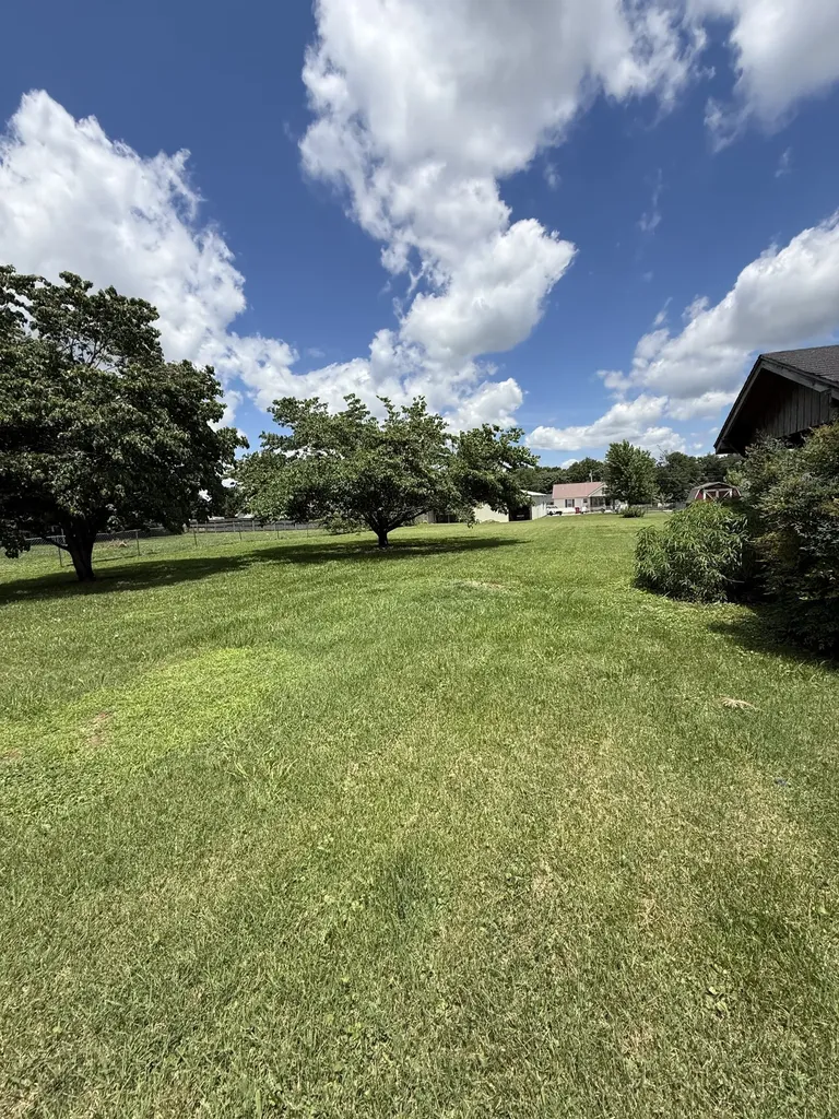 242 Kay Circle Lafayette TN 37083