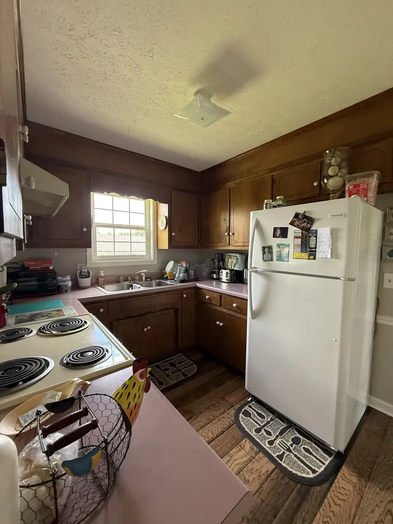 242 Kay Circle Lafayette TN 37083