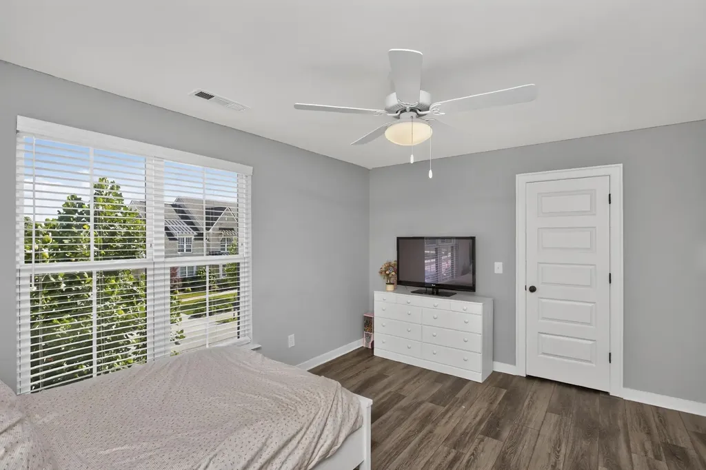 869 Plowson Road Mount Juliet TN 37122