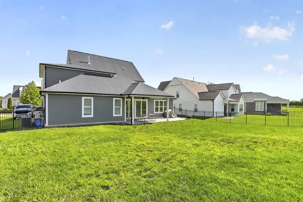 869 Plowson Road Mount Juliet TN 37122