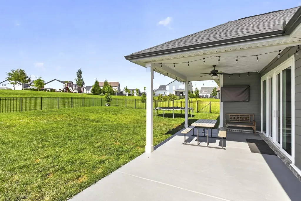 869 Plowson Road Mount Juliet TN 37122