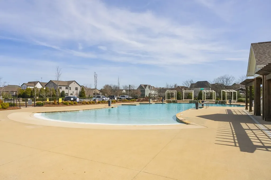 869 Plowson Road Mount Juliet TN 37122