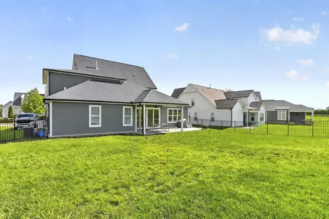869 Plowson Road Mount Juliet TN 37122