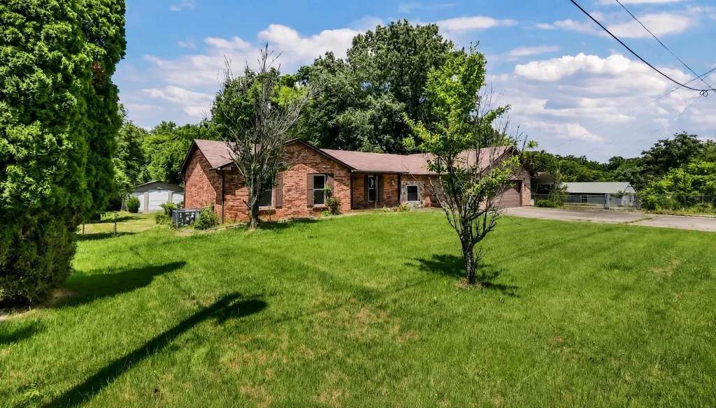 777 Helton Drive Clarksville TN 37042