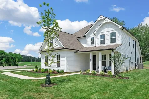 1435 Charles Drive Chapel Hill TN 37034