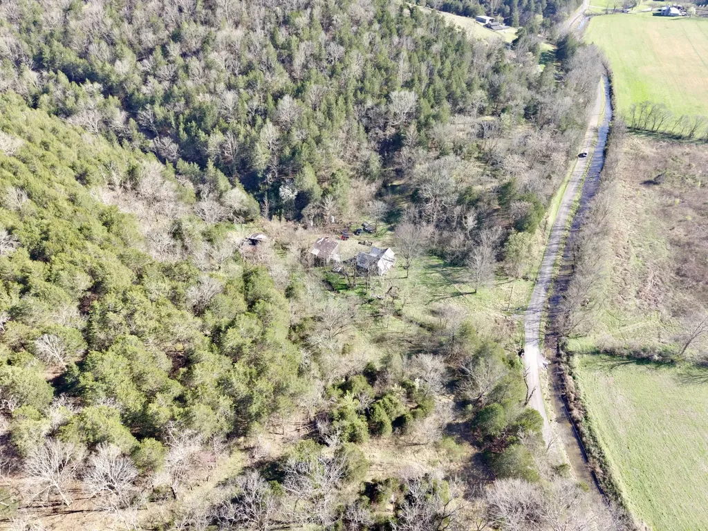 3780A Hurricane Creek Road Woodbury TN 37190