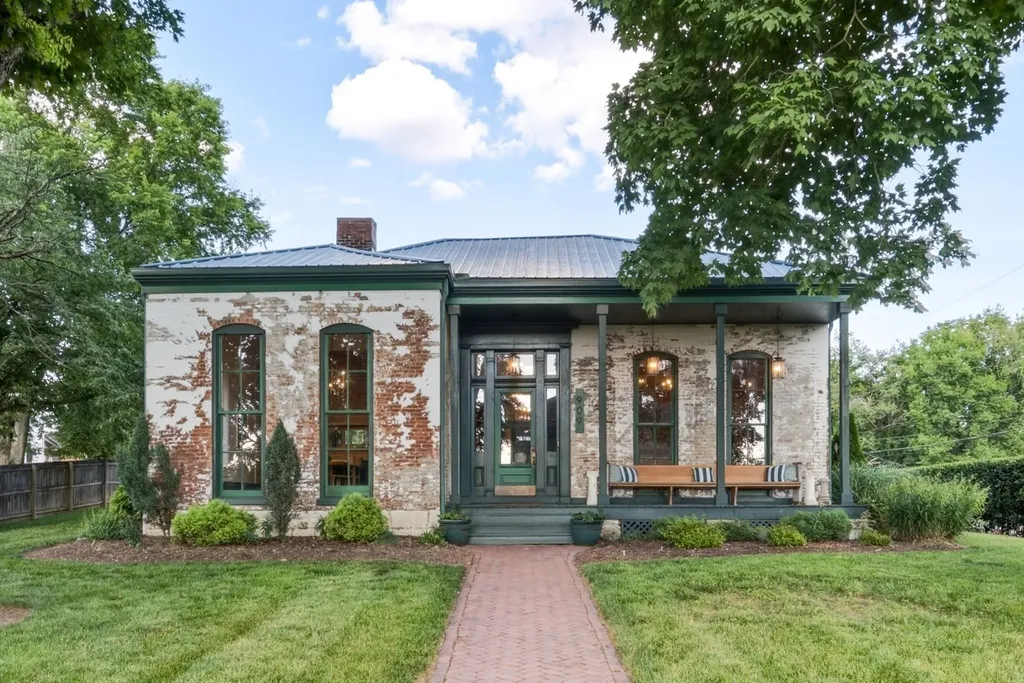 909 Manila Avenue Nashville TN 37206