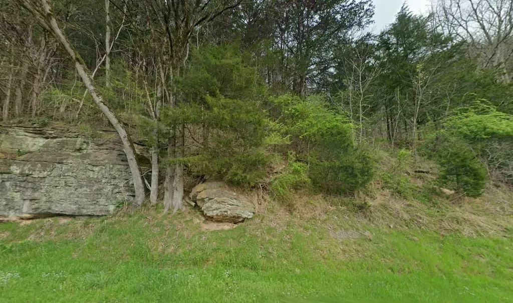6100 Jennings Creek Highway Whitleyville TN 38588