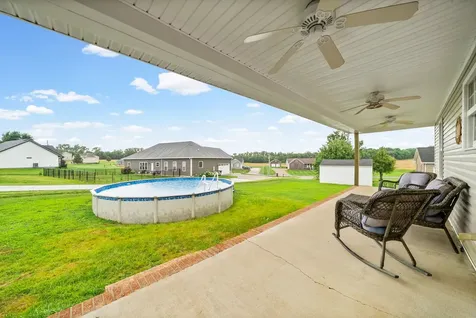 54 Victoria Drive Cadiz KY 42211