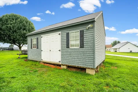 54 Victoria Drive Cadiz KY 42211
